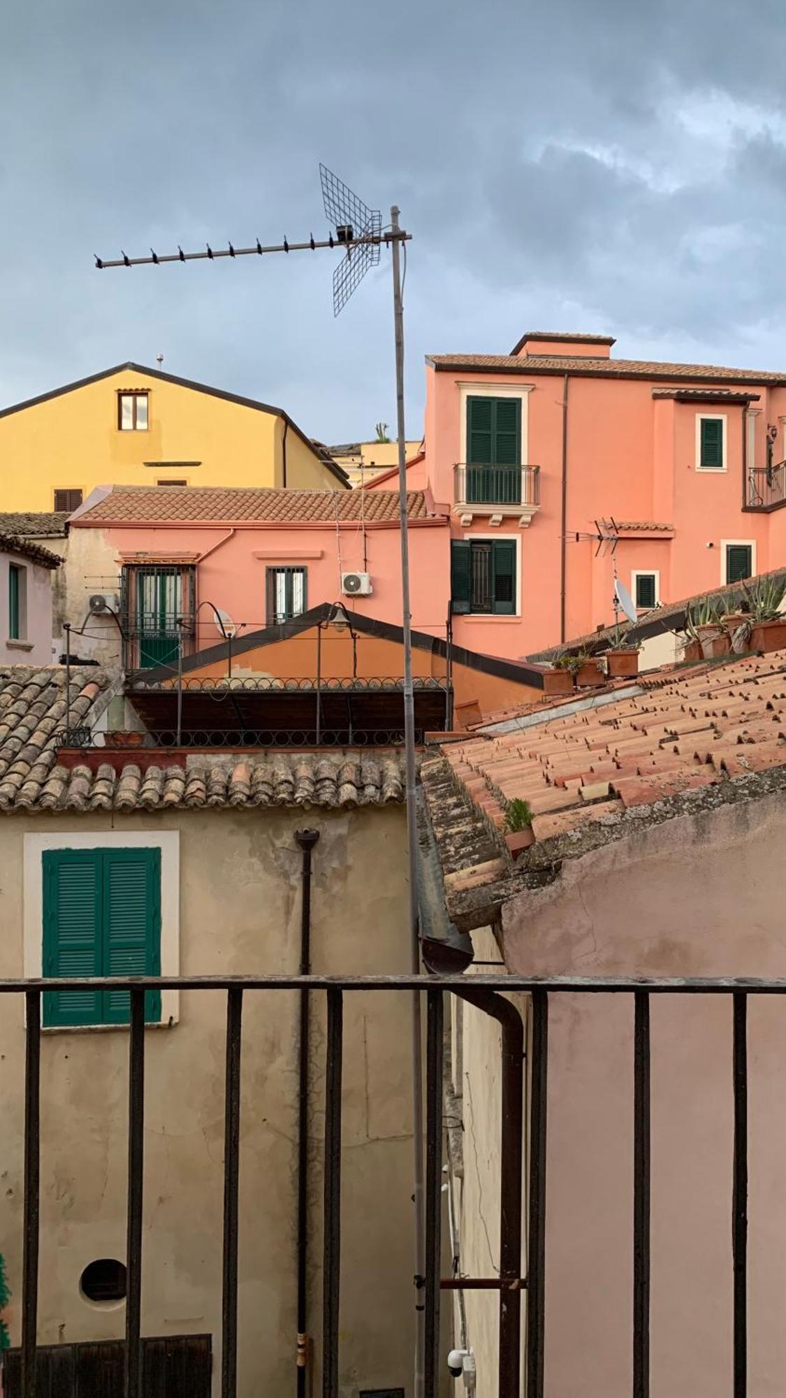 Auberge de jeunesse Casa Di Chiara à Crotone Extérieur photo