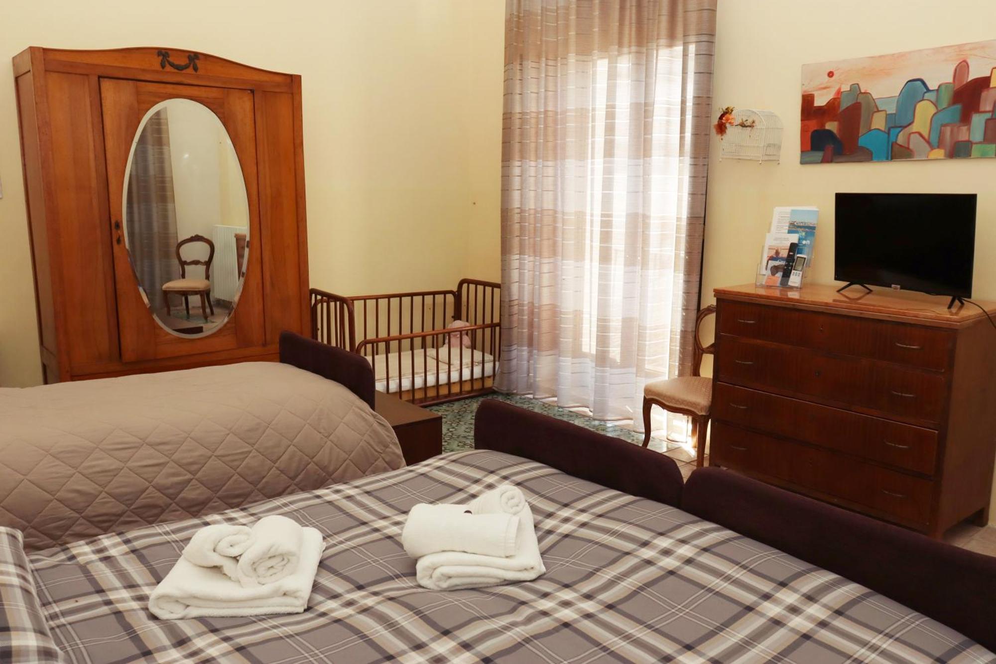 Auberge de jeunesse Casa Di Chiara à Crotone Extérieur photo